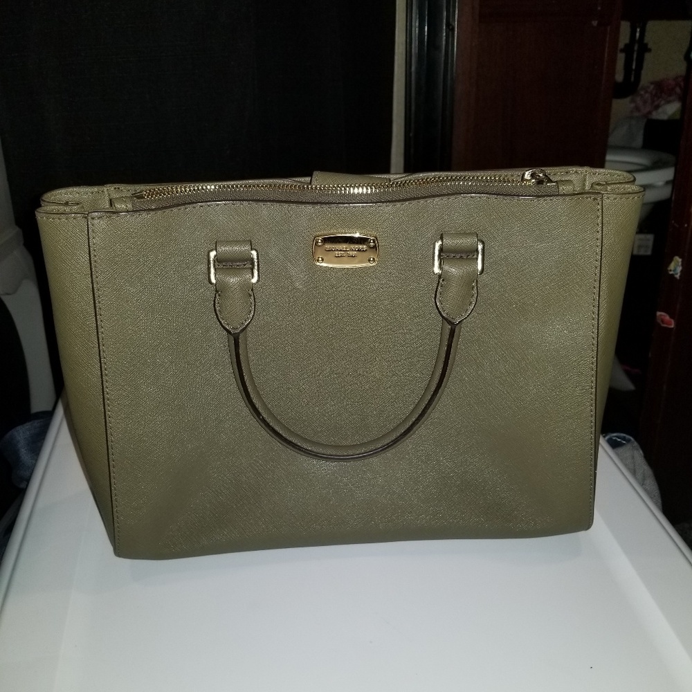 Michael Kors bag
